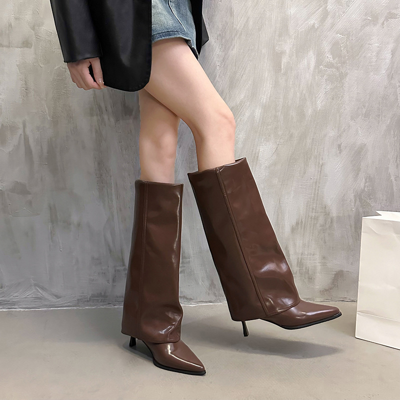 Véra Knee-High Boot