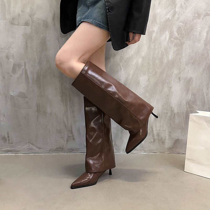 Véra Knee-High Boot